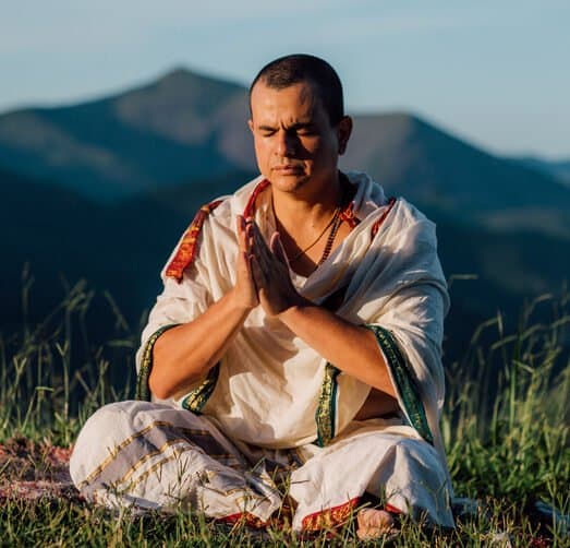 International students studying Vedanta