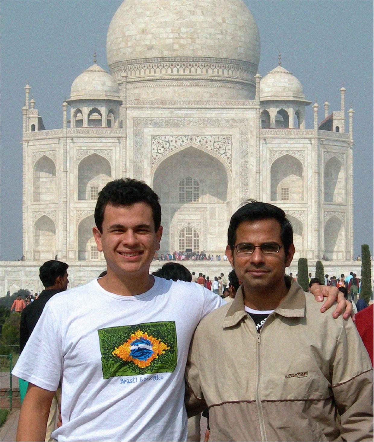 Ācārya Santosh Vallury