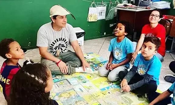 Atividades ao ar livre da Pequena Tribo